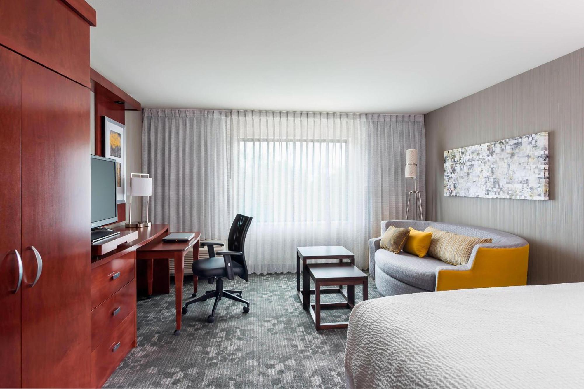 Courtyard By Marriott Kalamazoo Portage Exterior photo